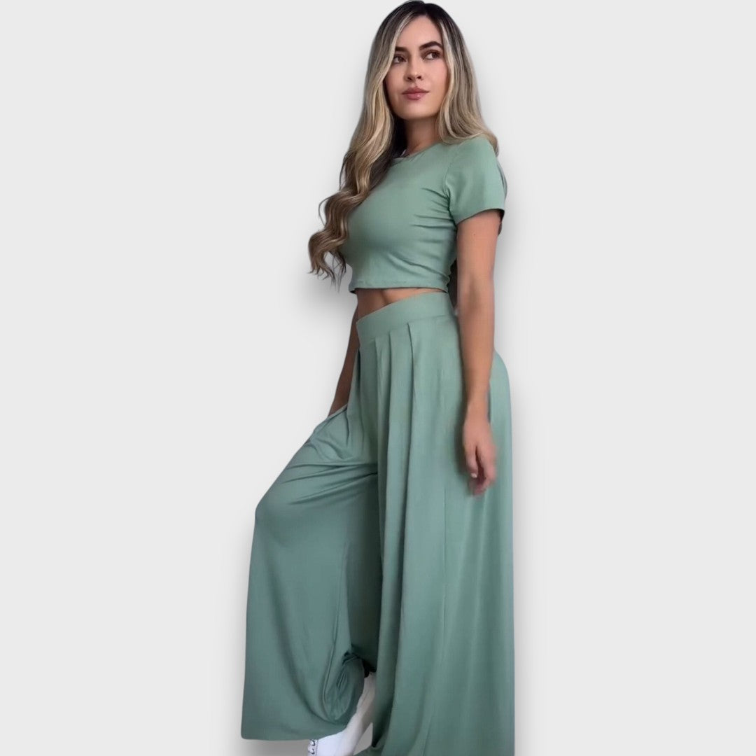 אנדראה – סט נוח עם טופ קצר