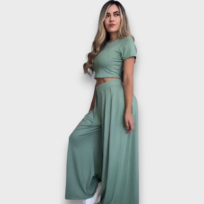 אנדראה – סט נוח עם טופ קצר