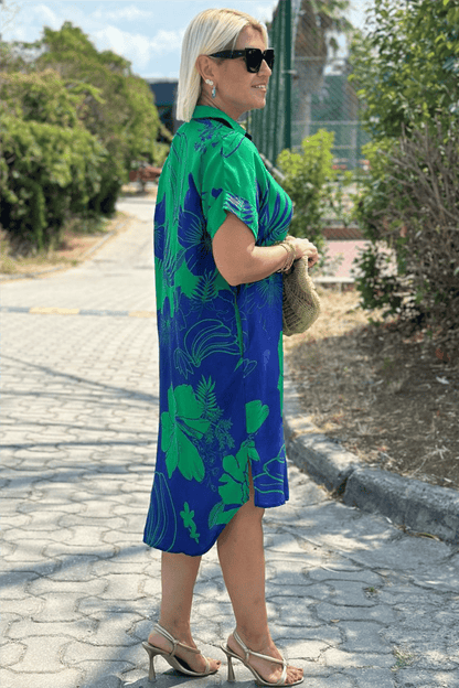 נאומי – שמלה עם הדפס פרחים
